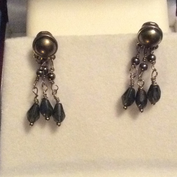 Beautiful Clip On Bronze color pearl Earrings - Picture 2 of 3